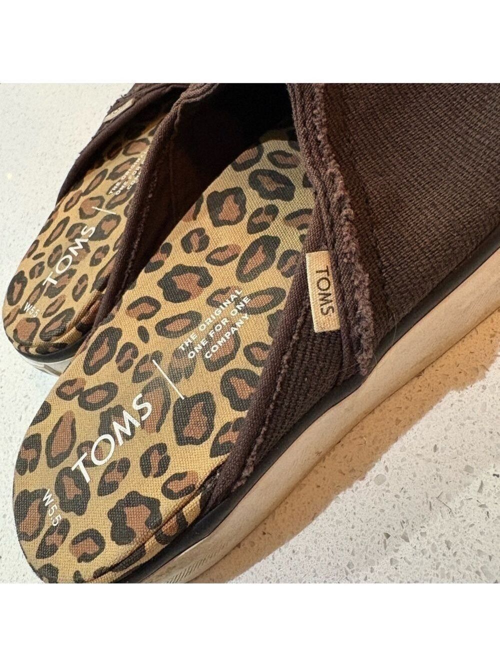 TOMS Leopard Print Brown Slippers woman’s size 5.5